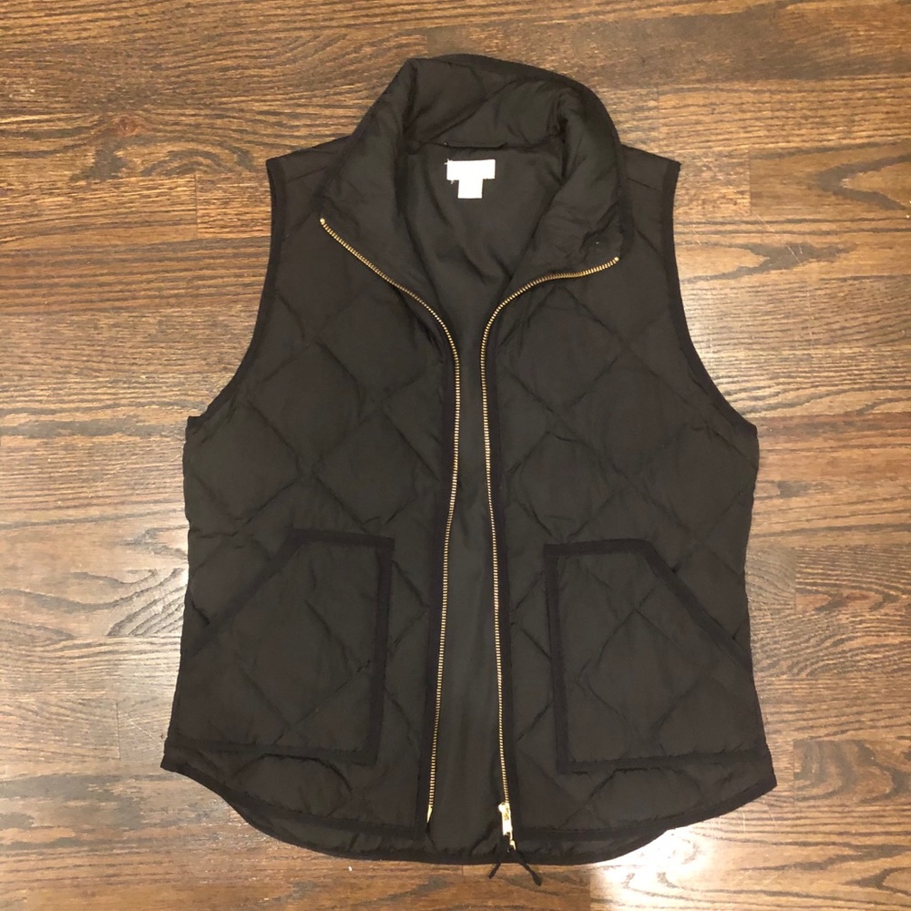 J.Crew Black Quilted Best Size S